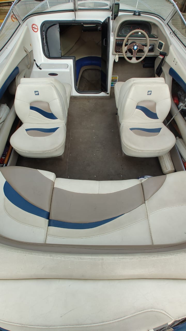 Four Winns 21 2000 Volvo 225 hp